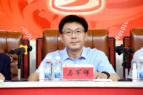 华阳会计招聘最新消息，机遇与挑战并存的专业领域发展动态