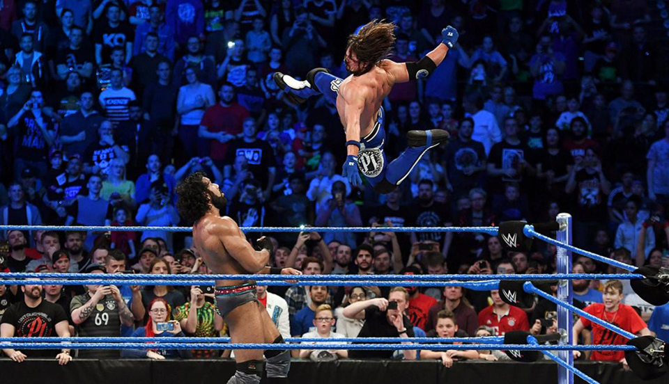 WWE 2017最新一期 5月30日，热血与荣耀的碰撞